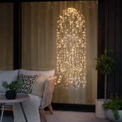 Dekorationsbelysning|Julepynt ^ Konstsmide Christmas LED-lysgardin vandmand 2.600K 900 LED'er 145x45cm