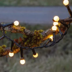 STAR TRADING Dekorationsbelysning > LED-lyskæde Berry Mini med timerfunktion hvid