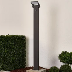 Lucande Gadebelysning Med Sensor > LED-pullert Marius med sensor, 100 cm