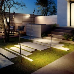 LEDS-C4 Udendørs Spot > Juncus LED-spot med jordspyd, brun, 3.000 K