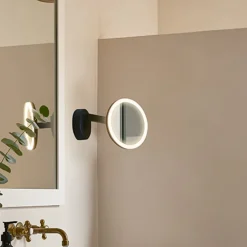 Møbel Og Interiør ^ LEDS-C4 Vanity vægspejl med LED, 3.000 K, sort