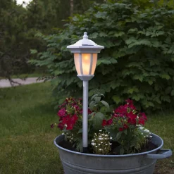 Solcellelamper|Sokkellamper ^ STAR TRADING LED-solcellelampe Flame, 4-i-1, hvid