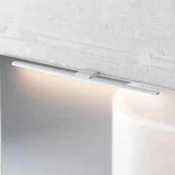MCJ Væg- Og Spejllamper > LED-spejlbelysning Triga, IP44, hvid, 60 cm, 3.000K