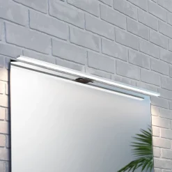 MCJ Væg- Og Spejllamper > LED-spejlbelysning Triga IP44, krom, 80 cm, 4.000K
