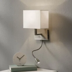 Væglamper|Væglamper ^ Searchlight LED-væglampe 6519 med LED-læselampe, satineret sølv