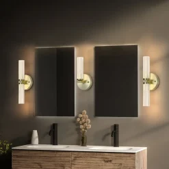 Væg- Og Spejllamper ^ Searchlight LED-væglampe til badeværelset Aberdeen, højde 24 cm, messingfarvet metal