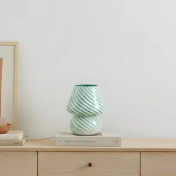 Lindby Bordlamper > Andriana bordlampe, grøn/hvid, glas, Ø 15 cm