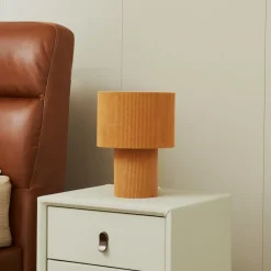 Lindby Pendellamper|Bordlamper > bordlampe Jone, lysebrun, tekstil, 30 cm høj, E27