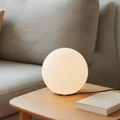 Lindby Gang|Bordlamper > bordlampe Marike, hvid, glas, kugle, Ø 25 cm, E27