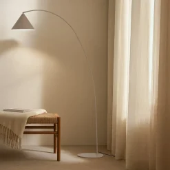 Lindby Gulvlamper|Gulvlamper > buelampe Triangolo, beige, højde 195 cm, metal, E27
