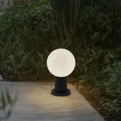 Lindby Sokkellamper > Dangan sokkellampe, hvid, højde 32 cm, glas, metal