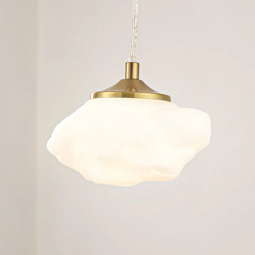 Lindby Pendellamper > hængelampe Piatra, opal/messing, glas, Ø 16 cm, G9