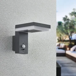 Lindby Solcellelamper > Laira udendørs LED-solcellelampe, 15,5 cm