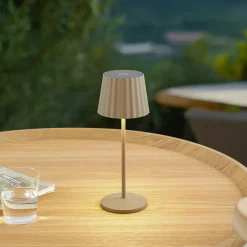 Lindby Dekorationsbelysning|Terrassebelysning > LED-batteridrevet bordlampe Esali, beige, metal, IP65