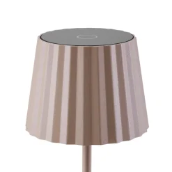 Lindby Dekorationsbelysning|Terrassebelysning > LED-batteridrevet bordlampe Esali, beige, metal, IP65