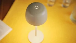 Lindby Dekorationsbelysning|Terrassebelysning > LED-bordlampe Arietty, beige, dæmpbar, IP65
