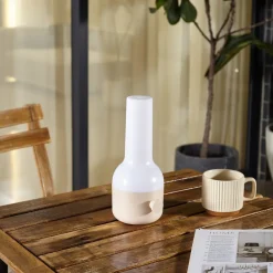 Lindby Dekorationsbelysning > LED-bordlampe Isaline, beige, dæmpbar, IP44