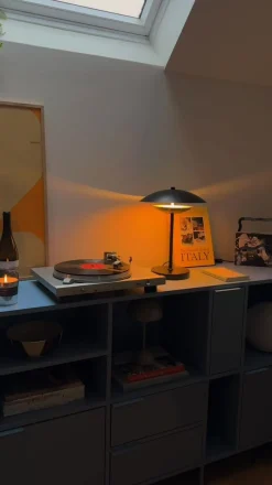 Lindby Pendellamper|Bordlamper > LED-bordlampe Tiama, metal, sort/guld, Ø 30 cm