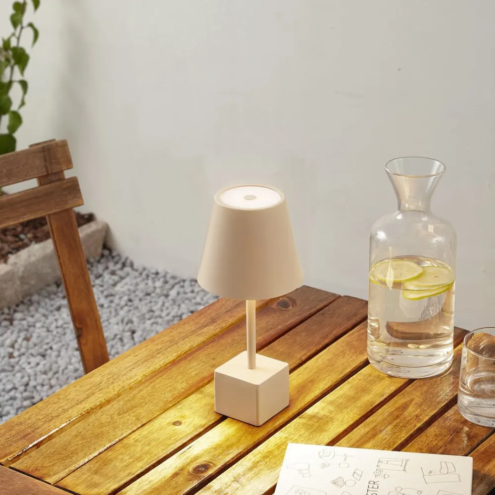 Lindby Dekorationsbelysning|Terrassebelysning > LED genopladelig bordlampe Janea CUBE, beige, metal