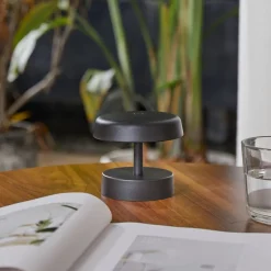 Lindby Dekorationsbelysning|Terrassebelysning > LED genopladelig bordlampe Nalani, 10 cm høj, IP44, dæmpbar