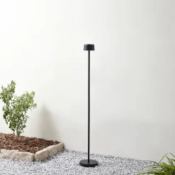 Lindby Terrassebelysning > LED-gulvlampe Isason, sort, aluminium, Ø 11 cm