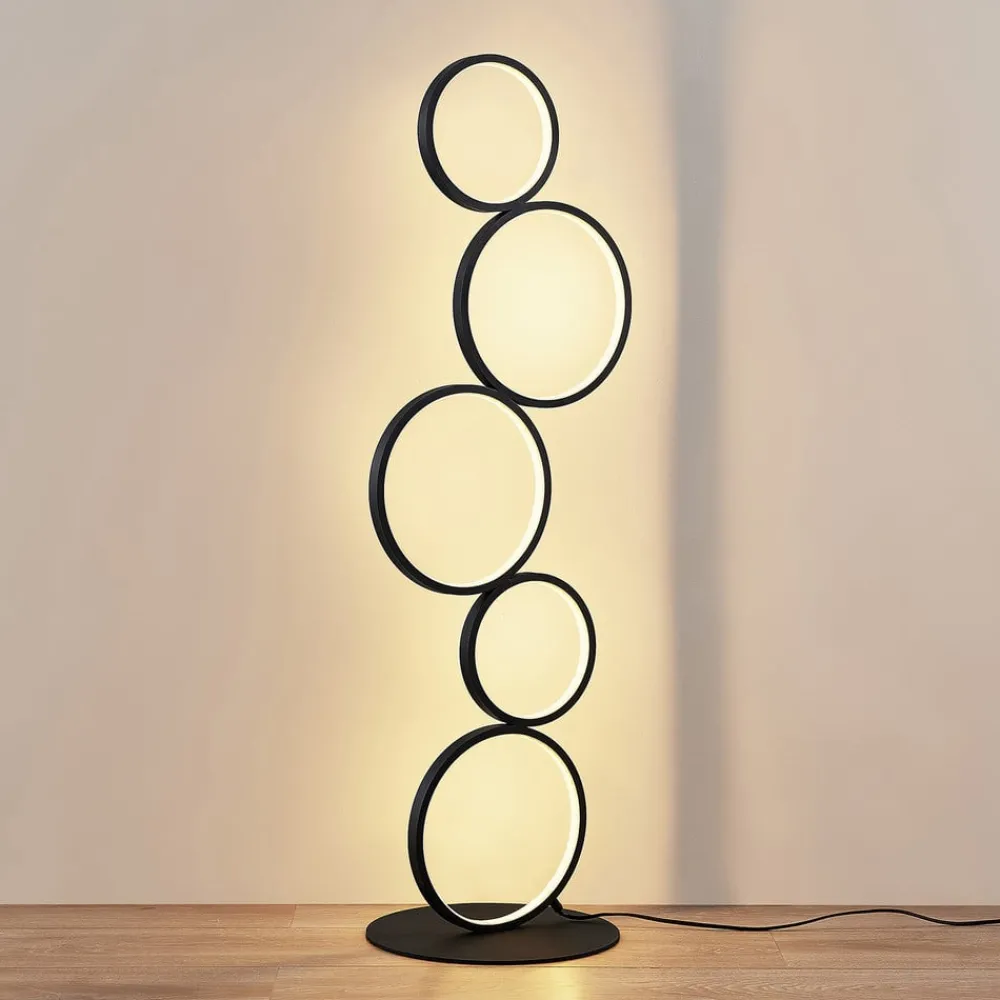 Lindby Gulvlamper > LED-gulvlampe Jacek, sort, metal, 110 cm, ringe