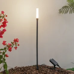 Solcellelamper|Udendørs Spot ^ Lindby LED-solcellelampe Balian, sort, aluminium, 3.000 K