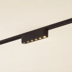 Lindby Skinnesystem > LED-strip 48V Lumaro, sort,6 punkter,2,4cm,dæmpbar
