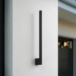 Terrassebelysning|Væglamper ^ Lindby LED-væglampe Neano, 60 cm, sort, metal, IP54