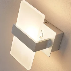 Lindby Gang|Pendellamper > LED-væglampe Yorick, 18 cm, aluminium/hvid med afbryder
