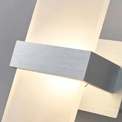 Lindby Gang|Pendellamper > LED-væglampe Yorick, 18 cm, aluminium/hvid med afbryder
