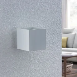 Lindby Væglamper > Mirza væglampe i aluminium, kantet, hvid