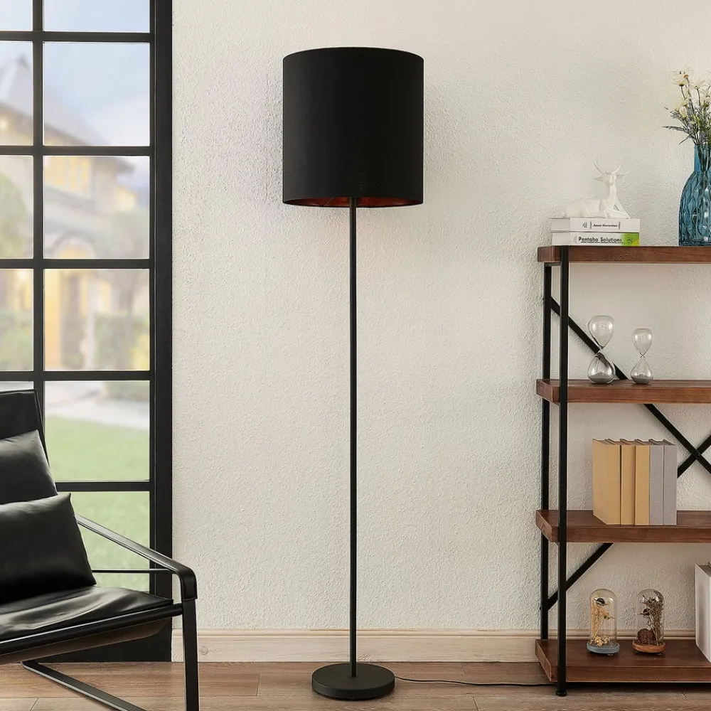 Lindby Gang|Pendellamper > Nymar gulvlampe, tekstil, sort-guld