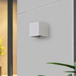 Lindby Terrassebelysning|Væglamper > Smart udendørs LED-væglampe Dara, 10 cm, hvid, CCT Tuya