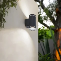 Lindby Solcellelamper|Terrassebelysning > Smart udendørs LED-væglampe Valtin CCT RGB Tuya IP54