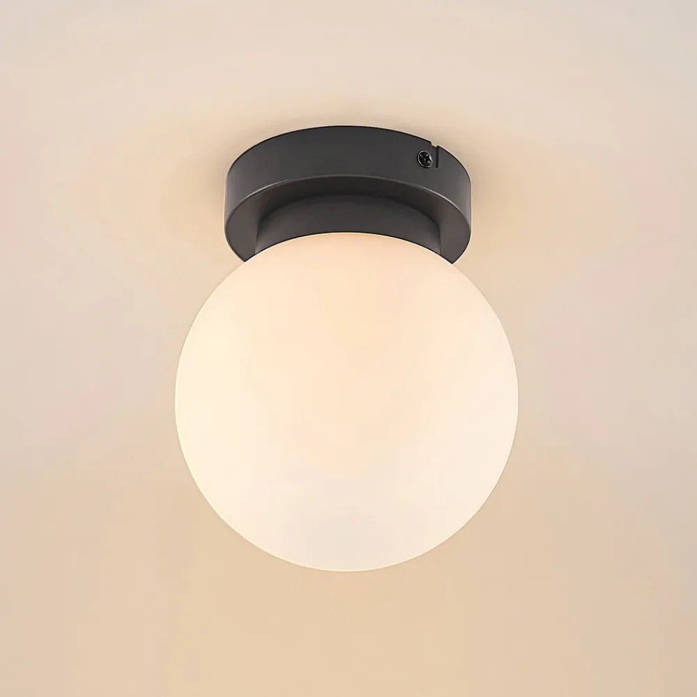 Lindby Loftlamper > Tavino loftslampe, sfærisk skærm, sort