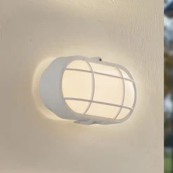 Lindby Terrassebelysning > udendørs LED-væglampe Alisha, hvid, plast, IP54