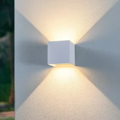 Lindby Terrassebelysning|Væglamper > udendørs LED-væglampe Nivar, kantet, hvid, metal, IP54