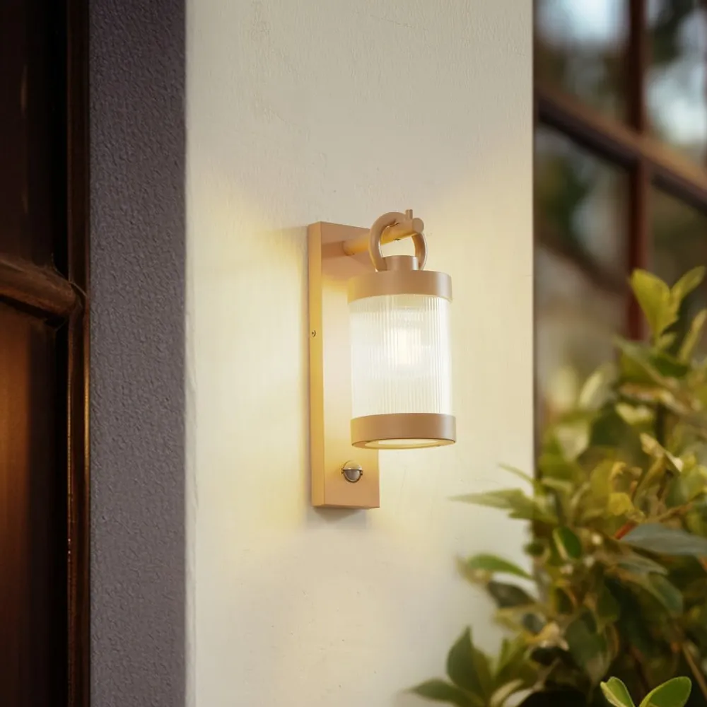 Lindby Væglampe Med Sensor|Væglamper > udendørs væglampe Yrene, 20 cm, beige, sensor, ripple