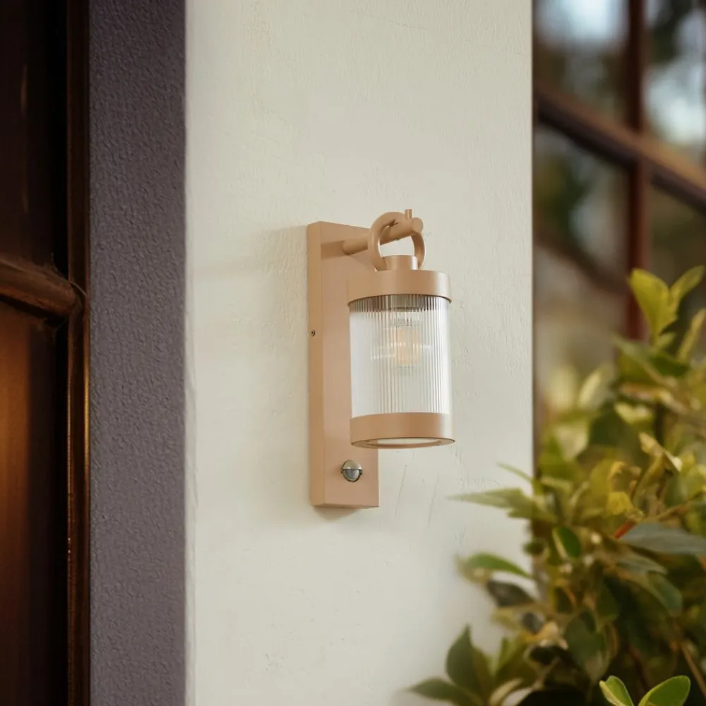 Lindby Væglampe Med Sensor|Væglamper > udendørs væglampe Yrene, 20 cm, beige, sensor, ripple