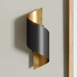 Gang|Pendellamper ^ Lindby væglampe Desirio, sort/guld, 24 cm, metal