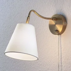 Lindby Væglamper|Væglamper > væglampe Ethan, hvid/gammel messing, stik, 28 cm, E14