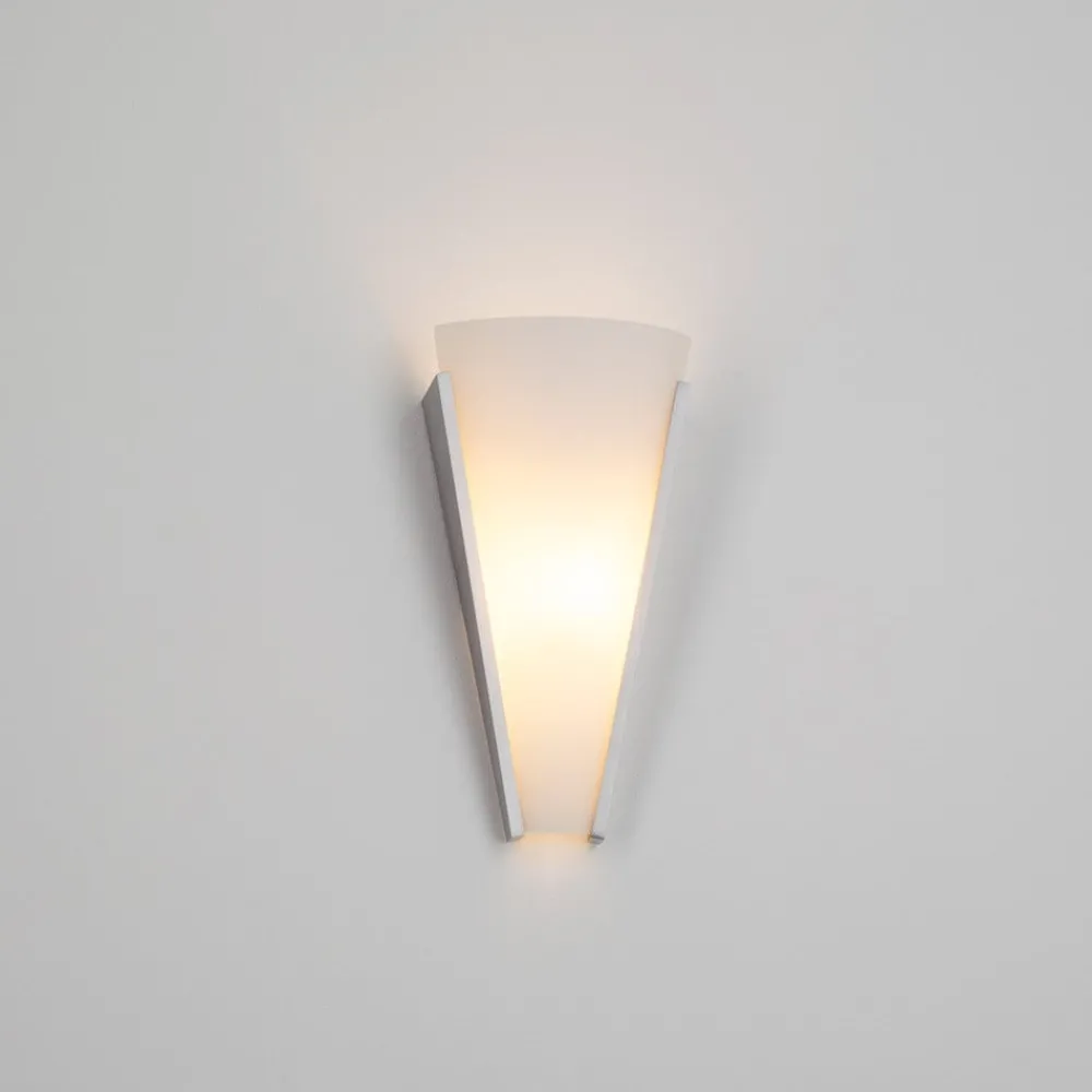 Lindby Væglamper|Væglamper > væglampe Magnus, hvid, glas, højde 31 cm, E14