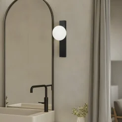 Lindby Væg- Og Spejllamper|Væglamper > væglampe Tavrik, sort/hvid, højde 30 cm, glas