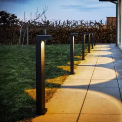LOOM DESIGN Gadebelysning > LED-gadelampe Arn, corten, højde 70 cm, aluminium