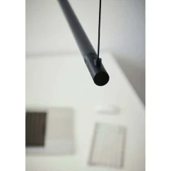 LOOM DESIGN Pendellamper|Pendellamper > LED-pendellampe Straw 150, sort, aluminium