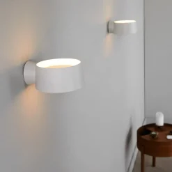 Væglamper ^ LOOM DESIGN LED-væglampe Cookie, hvid, aluminium, Ø 15 cm