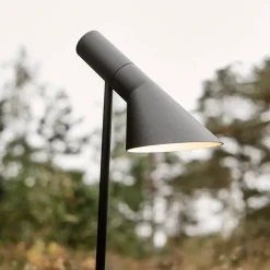 Gadebelysning ^ Louis Poulsen AJ Garden, højde 95cm, bundplade 830