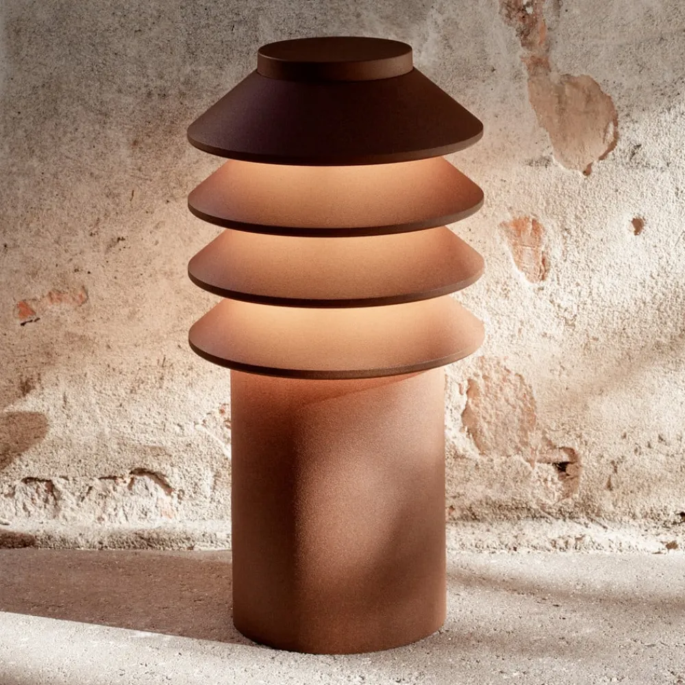 Louis Poulsen Sokkellamper > Bysted 25 Plade/Adapter corten 930