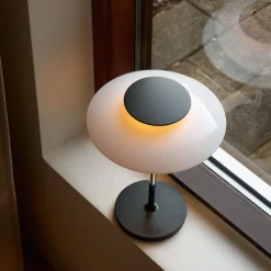 Louis Poulsen Dekorationsbelysning > LED-bordlampe PH 80, hvid/rød/krom IP44